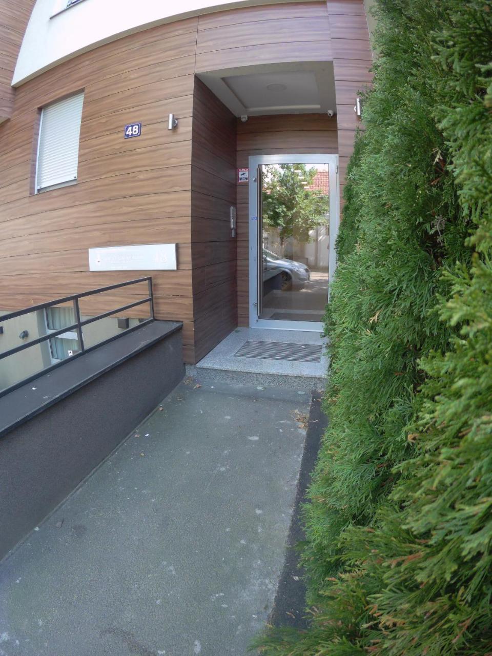 M48 Apartments Belgrado Buitenkant foto